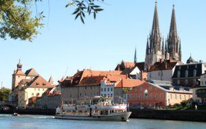 MS-Rataspona_zoom-scaled-1 CityTour_Regensburger Personenschifffahrt Klinger