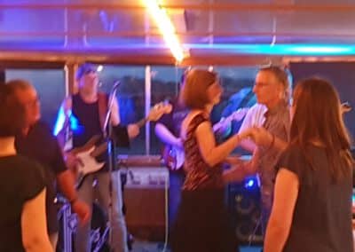 Klingers Tanzfahrt zur Flottenparade